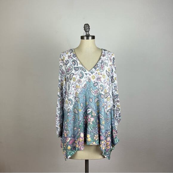 bobeau Tops - Stitch Fix Bobeau Jourdan Tab Sleeve Handkerchief Hem Top